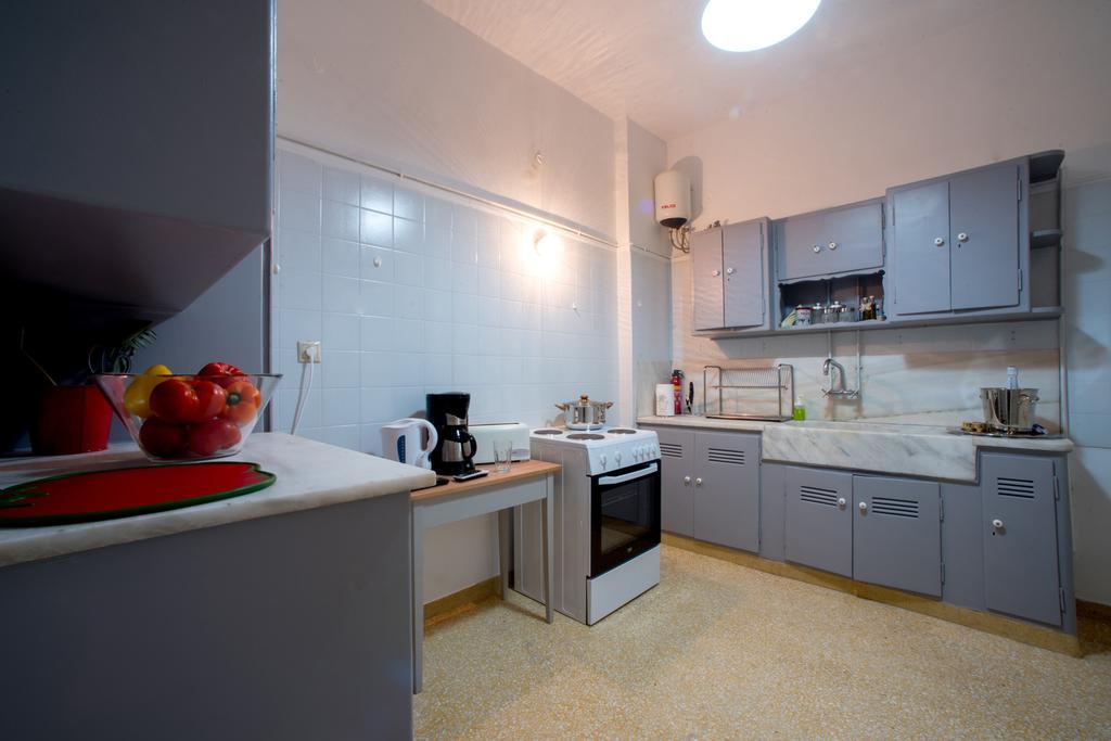 Central 5 Room Apartment Афины Экстерьер фото