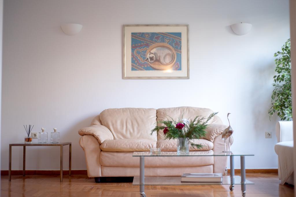 Central 5 Room Apartment Афины Экстерьер фото
